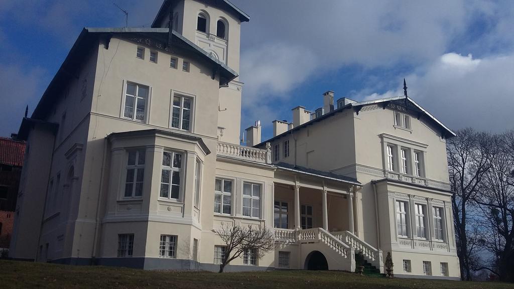 Agroturystyka "Palac W Janowie" エクステリア 写真