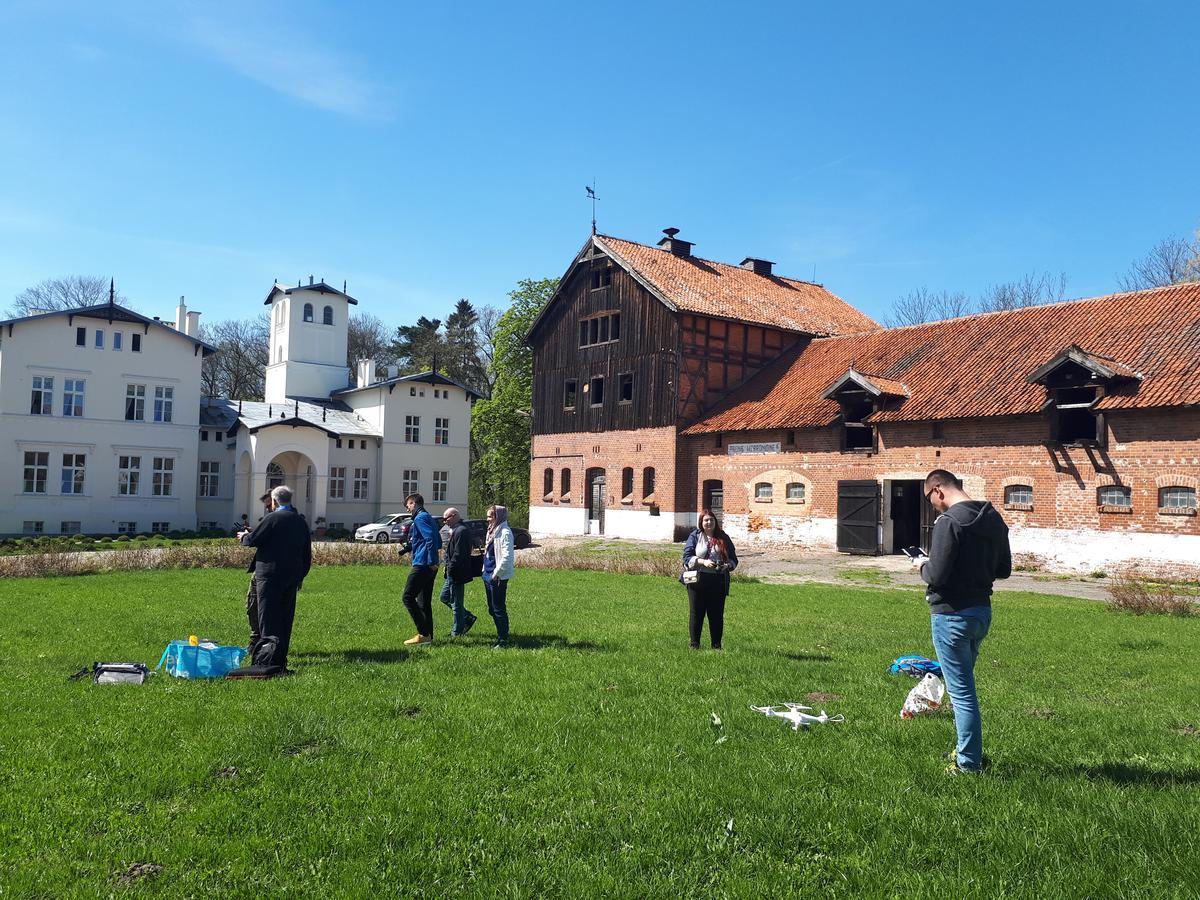 Agroturystyka "Palac W Janowie" エクステリア 写真